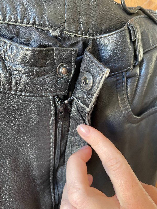 Черные кожаные женские штаны 2