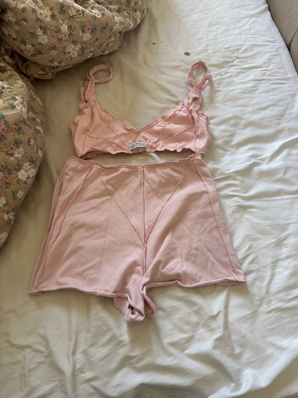 пиджак, платья, футболки, худи, комплекты пижам 9