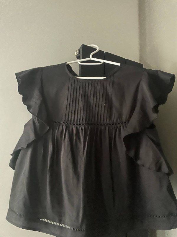 Блузка, рубашка, жилетка, шорты спортивные, легинсы, джинсовка Zara, юбка Pull&Bear