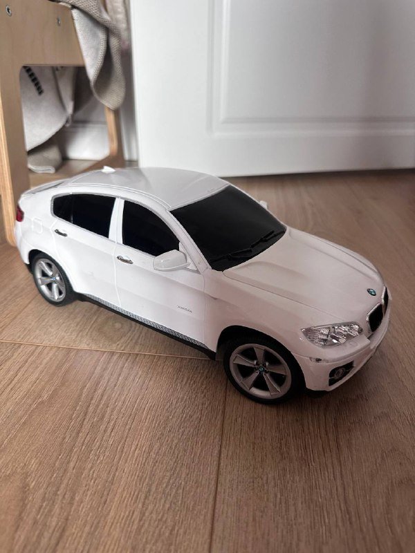 Машина на радио управление