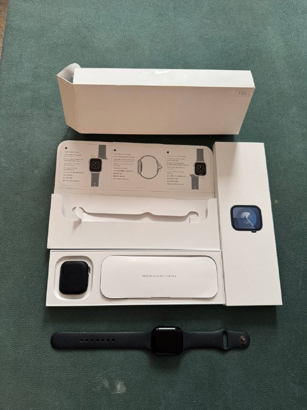 Apple Watch 9 41 mm Midnight Blue полная комплектация