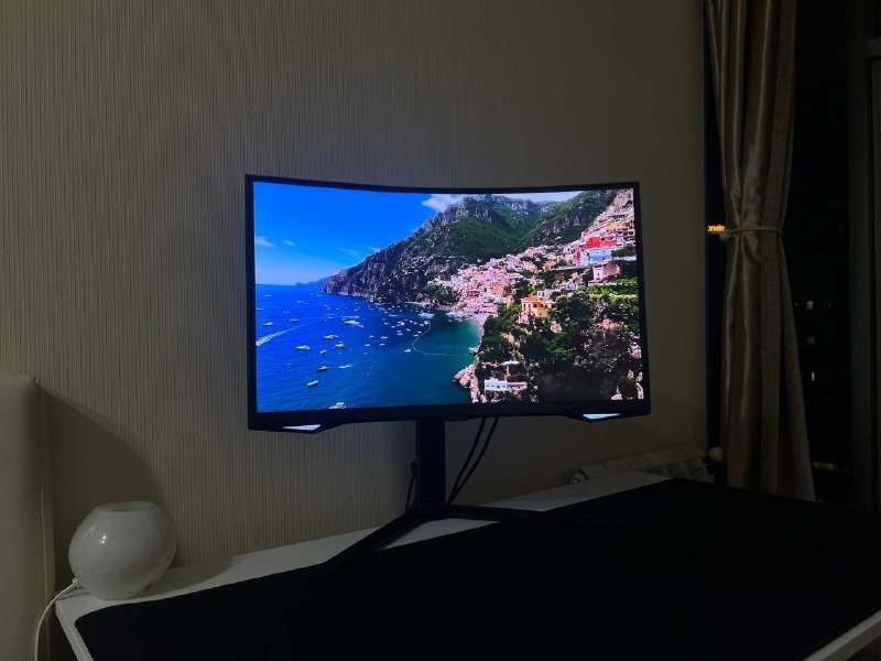 Монитор Samsung Odyssey G7 2K 240Hz изогнутый