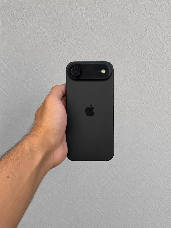 iPhone Air 1