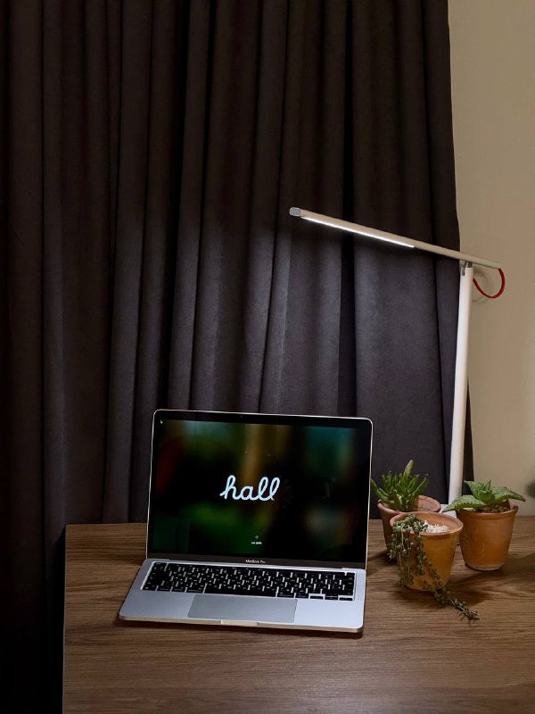 MacBook Pro M1 8/256, silver, excellent condition
