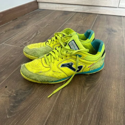 Зальные футбольные бутсы Joma