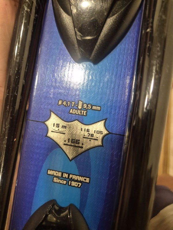 Лыжи Rossignol Bandit b2 с креплениями, палками и сумкой 3