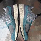 Кроссовки New Balance 2002 3