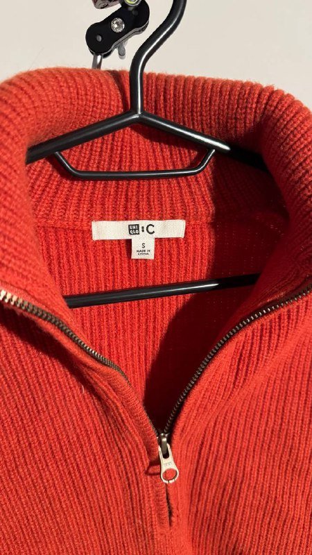 Джинсовка Celio XL, свитер Uniqlo S 7