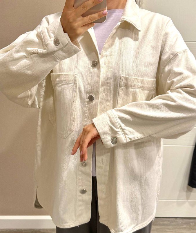 Белая оверсайз куртка Zara 2