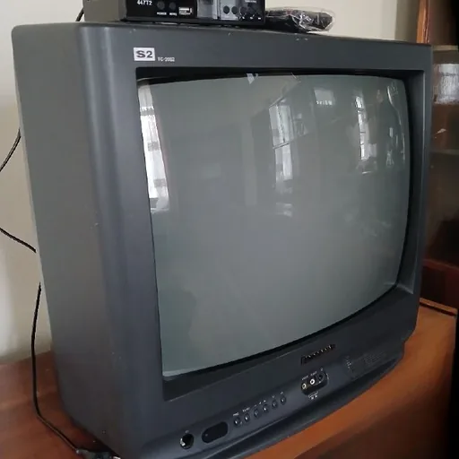 Телевизор JVC, телевизор Panasonic, радиатор