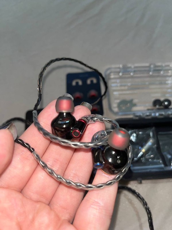 Проф наушники FiiO FD3 с комплектующими 3
