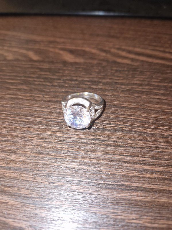 Серебряное кольцо с крупным камнем размер 16-17 4