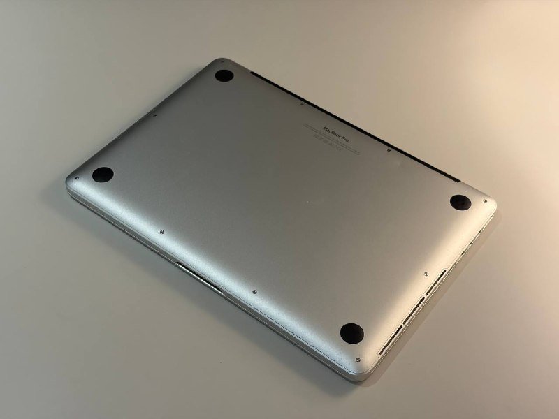 MacBook Pro 13-inch Early 2015 4