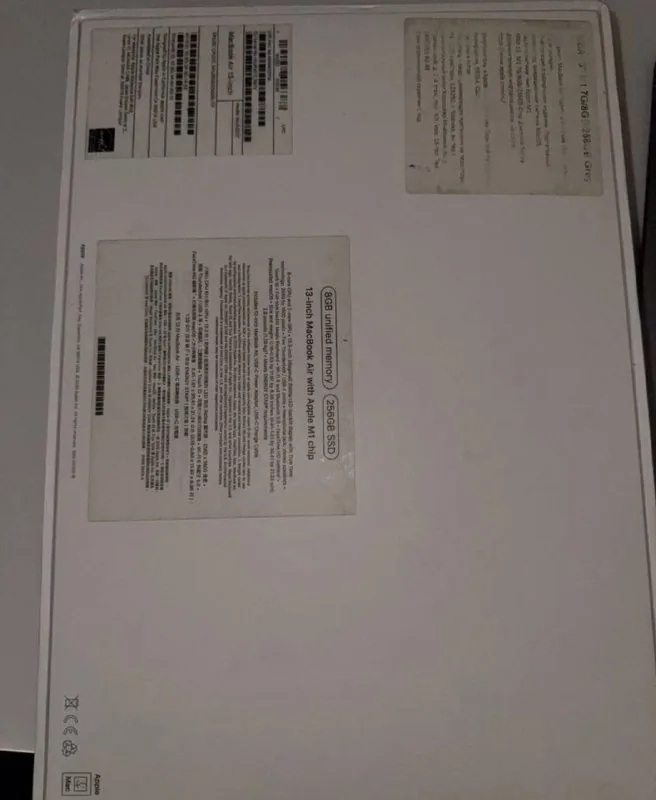 Apple MacBook Air 1