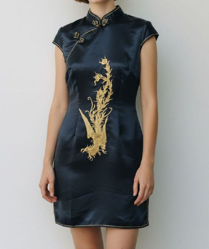 Атласная блузка и два платья, размеры XS-S, S-M 4