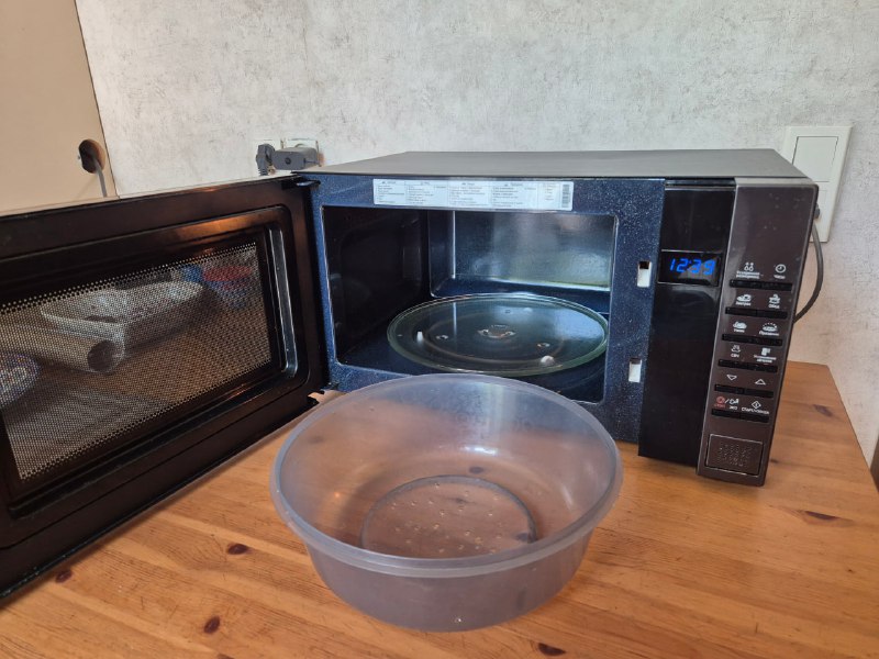 Микроволновая печь Samsung ME88SUG 2