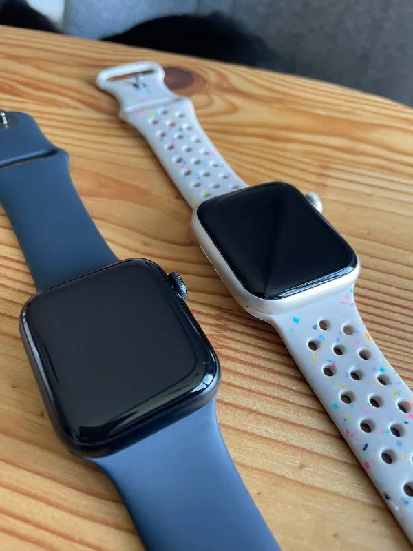 Apple Watch SE 2, 2 шт 1