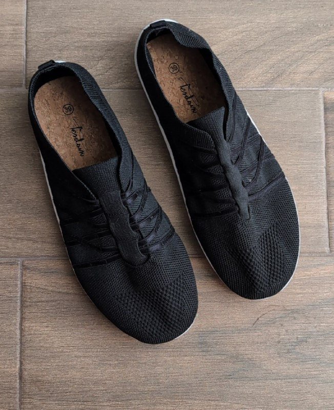 Кроссовки женские новые р39