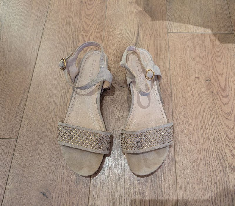 Босоножки женские черные и бежевые размер 39 3