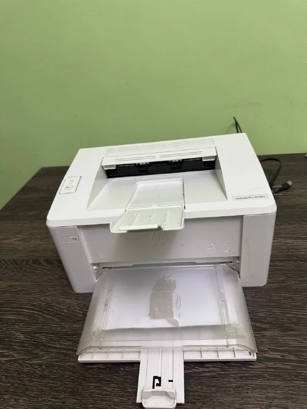 Принтер HP LaserJet Pro M102a 1