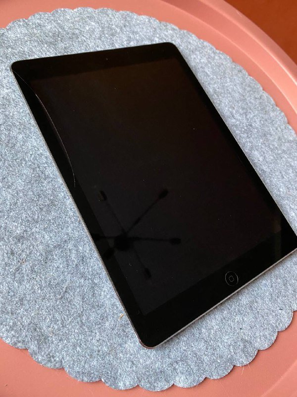 Apple iPad Air (A1475, wi-fi + симка) с трещиной на стекле 2