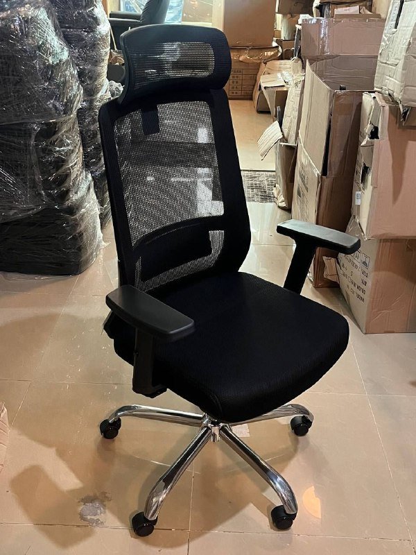 Офисное кресло