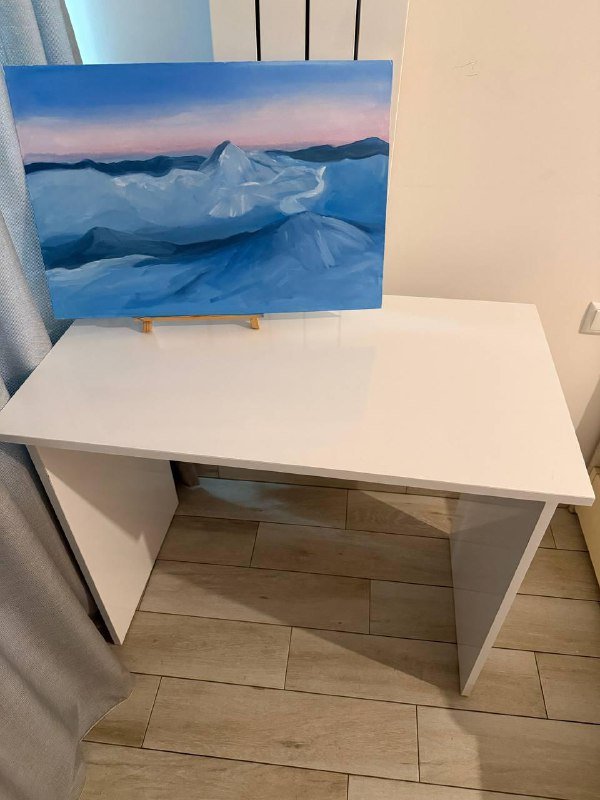 Стол рабочий, кресло компьютерное, умные весы, блендер, Xbox Series X