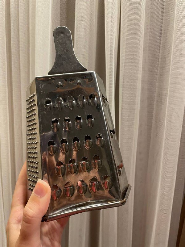 Посуды и кухонные принадлежности: чайник, кружки, тарелки, сковорода и емкости 5