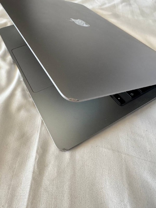 Macbook Air M1 16 GB ОЗУ, 512 GB SSD 2