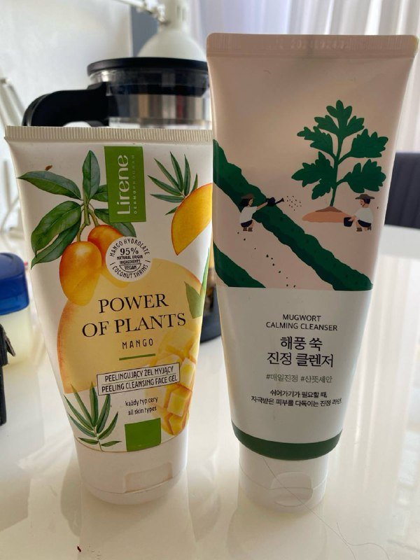 Очищающие гели для лица Power of Plants и Mugwort Calming Cleanser