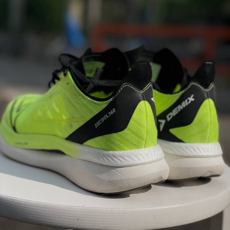 Беговые кроссовки Demix размер 41 4