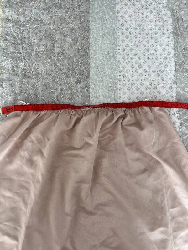 Подъюбник бежевый длина 56 см 3