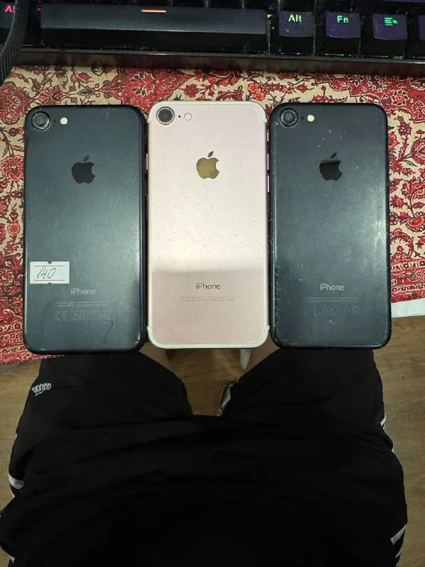 3 iPhone 7 ტელეფონი 1