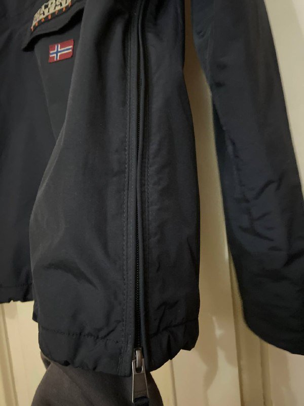 Оригинальная куртка Napapijri Rainforest чёрная тёплая 3