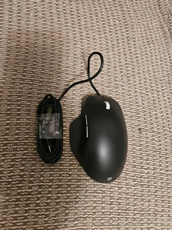 Microsoft Ergonomic Mouse 1
