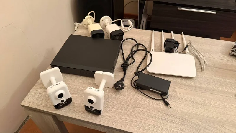 HIKVISION NVR + 4 Camera 1