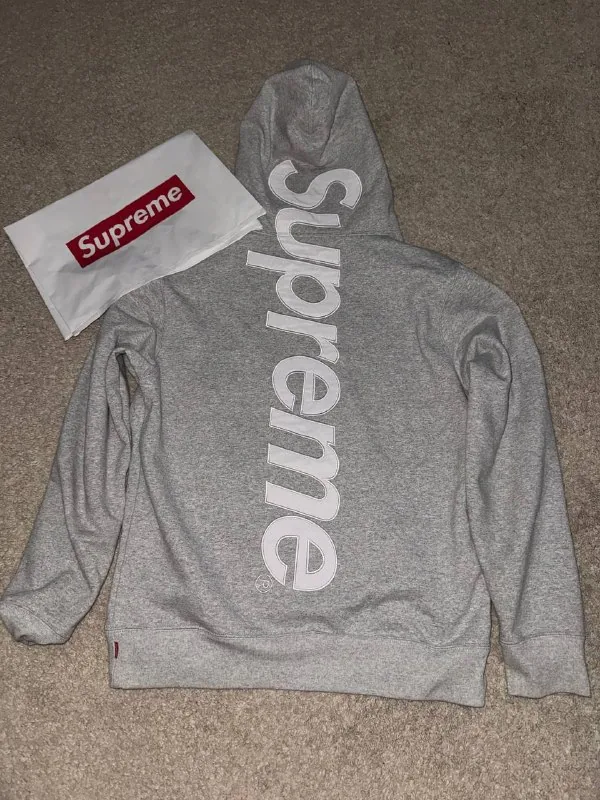 Supreme-ის ჰუდი