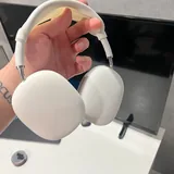 AirPods Max первого поколения 4