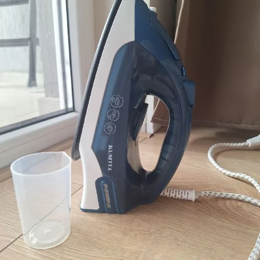 Утюг Kumtel