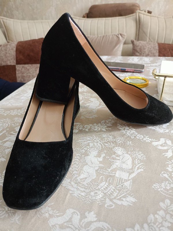 Черные женские туфли размер 38
