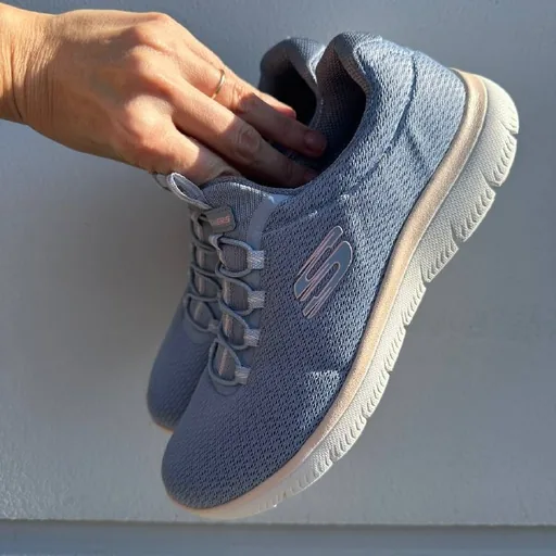 Новые кроссовки Skechers, 37 размер