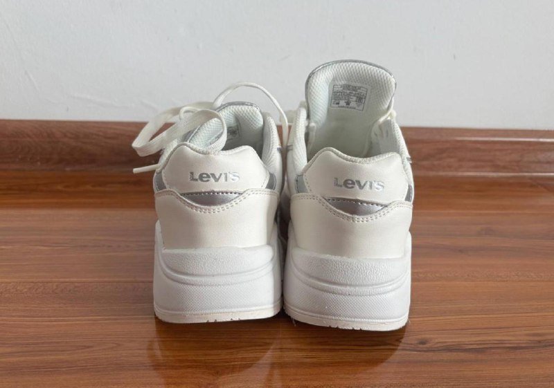 Кроссовки Levis EU 39