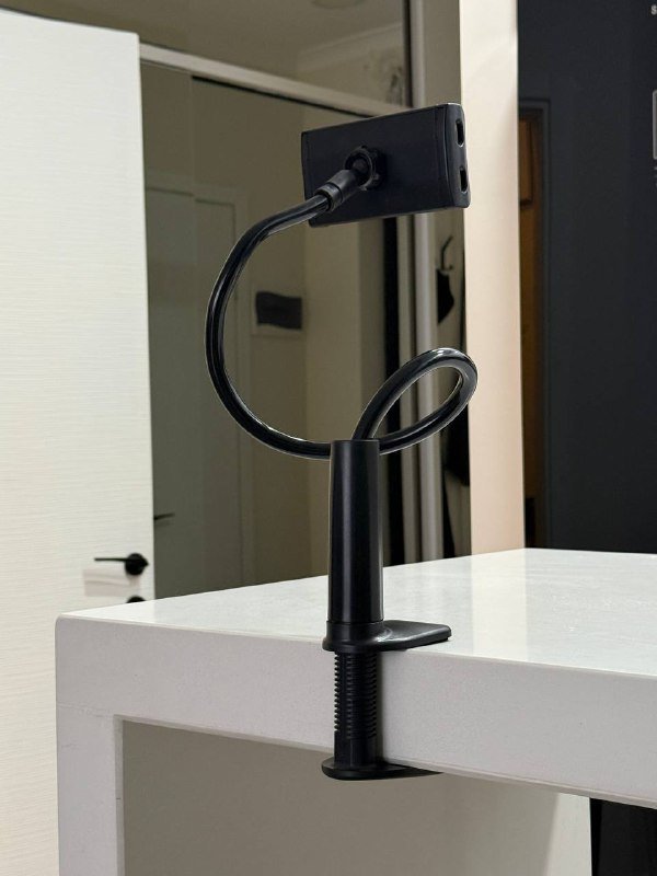 Универсальный гибкий держатель для телефона и планшета Defender 2