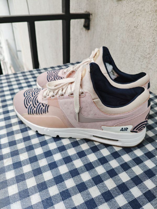 Женские беговые кроссовки Nike Air Max Zero LOTC Tokyo 2