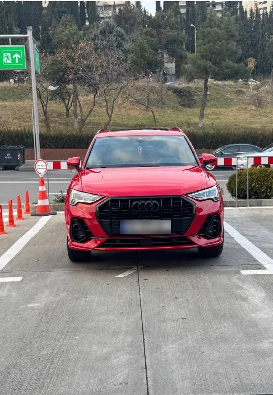 Audi Q3 2021 1