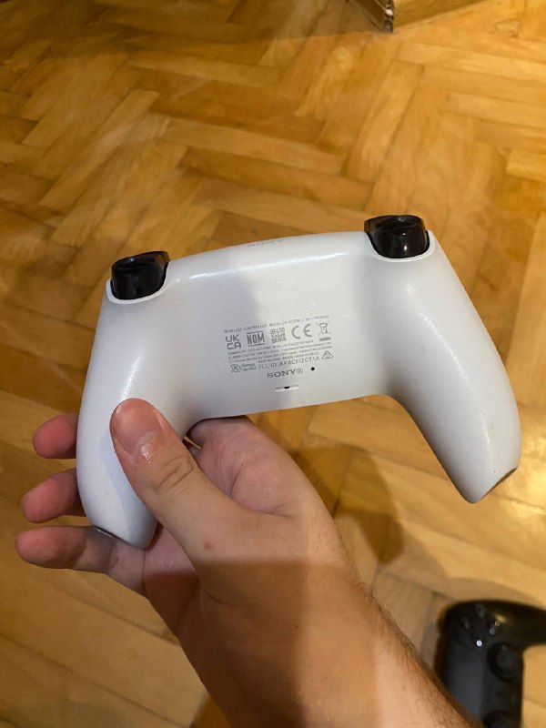 Геймпад от PlayStation 5