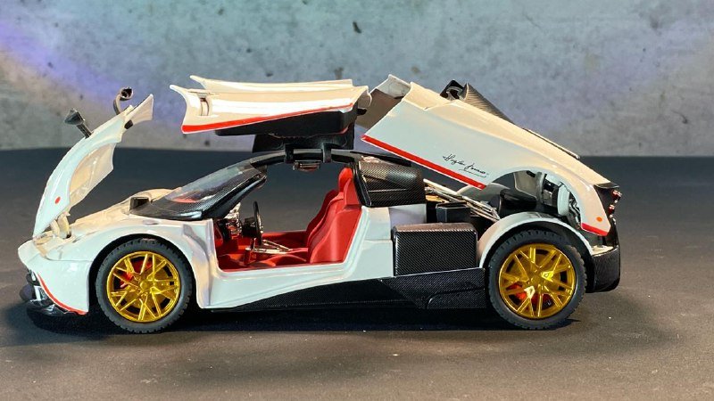 Коллекционные модели машинок 1:24 с светом и звуком 8