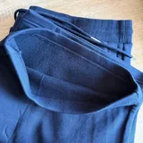 Шорты Tommy Hilfiger, джинсы Levi’s, термометр B-Well, стаканы McDonald’s 2