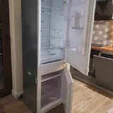 Встраиваемый холодильник Whirlpool WHC18T311 2