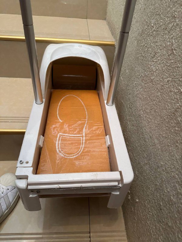 Аппарат для липких бахил 2